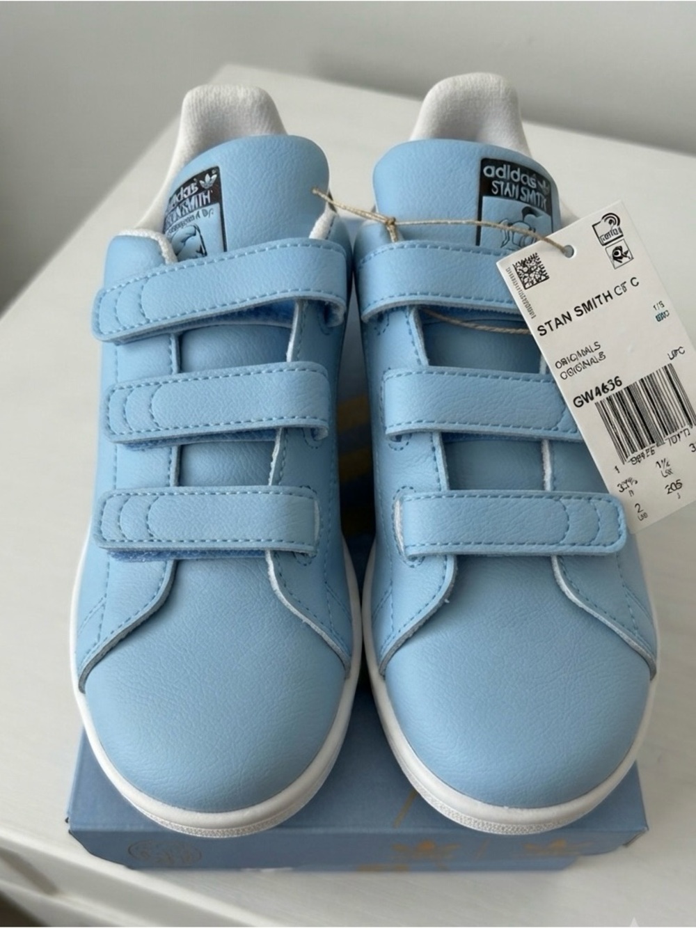 NEW Special addition Disney x adidas Stan Smith "Aladdin Genie” youths Sneakers.